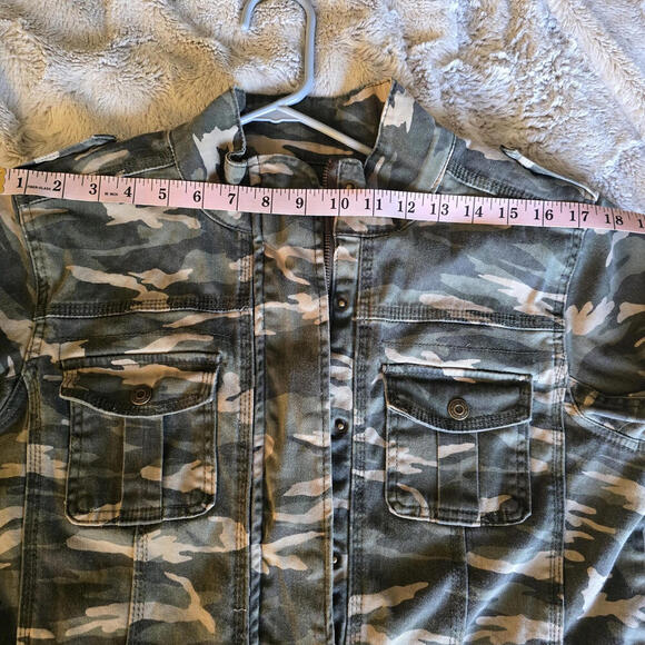 Kensie Women's Utility Jacket  Camo Army Green Size Large - Picture 8 of 9